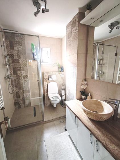 Apartament 3 camere 72 zona Bradet 89.000eur neg usor