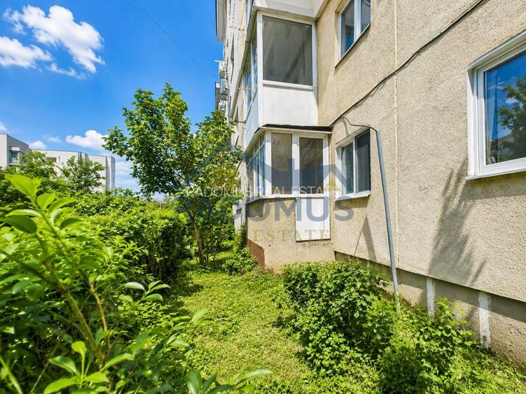 Decomandat -3 Camere - Grădină – 9 Mai - 61 Mp Utili - An 1990 -Parter - 9