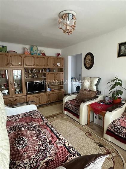 2 camere, cu imbunatatiri, 33 mp, Viziru 1 - 2