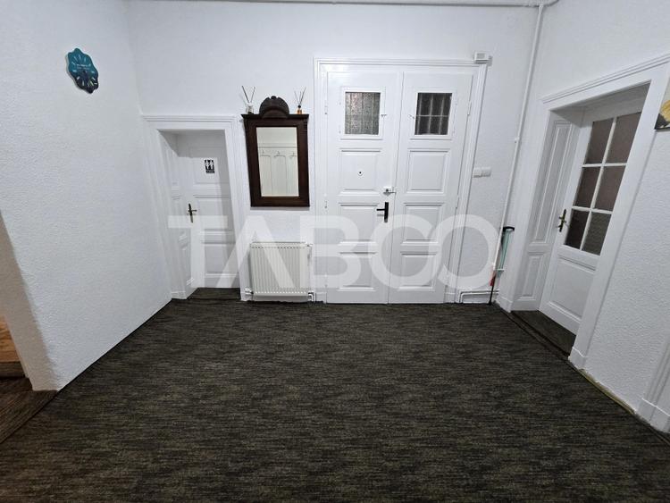 Apartament decomandat 4 camere 130mpu pivnita acces auto Orasul de Jos
