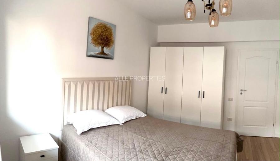 Închiriere apartament două camere Metrou Berceni - 8