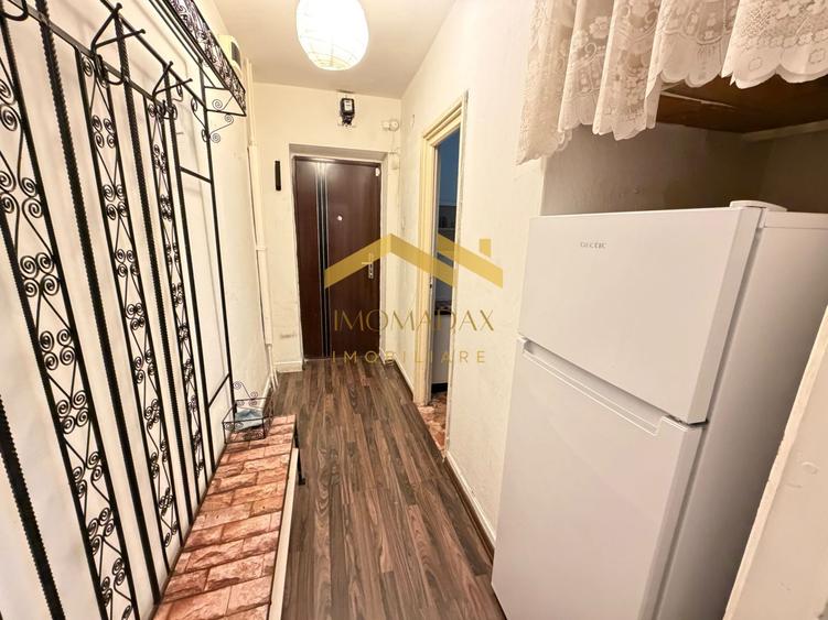 Piata 700- 2 camere- Centrala proprie