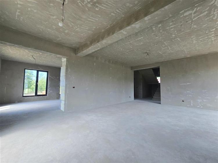 CASA 4 CAMERE | 3 BAI | SAT.CHISTAG | BIHOR