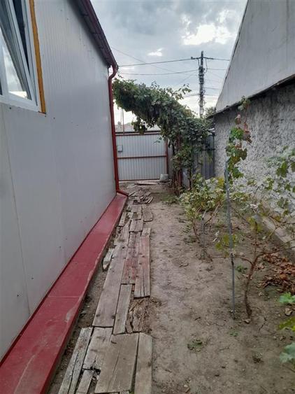 Teren+ Hala, zona Radu Negru- Buzaului , Suprafata - 256 mp