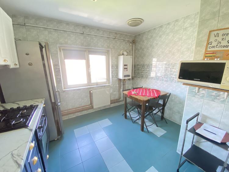 3 camere-Decomandat-Centrala Proprie/13 septembrie