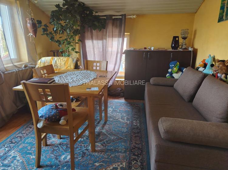 Casa 4 apartamente cu teren 420 m.p. - 2