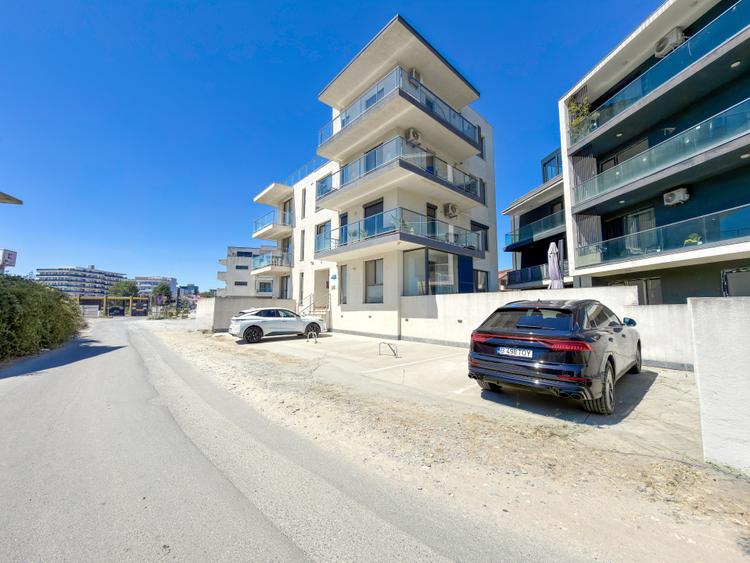 Apartament 2 camere in Mamaia Nord - 200 m de plaja Terasa si parcare