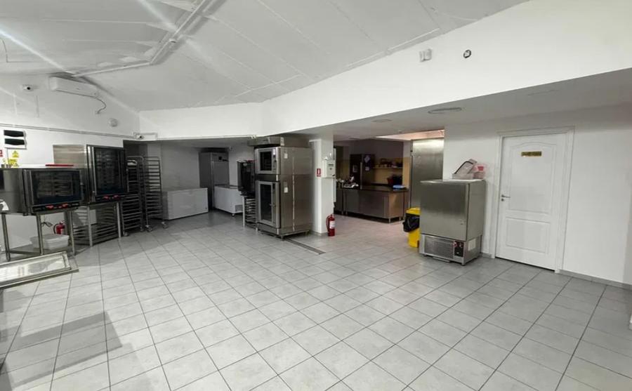 Piata Ovidiu, spatiu comercial 316 mp.