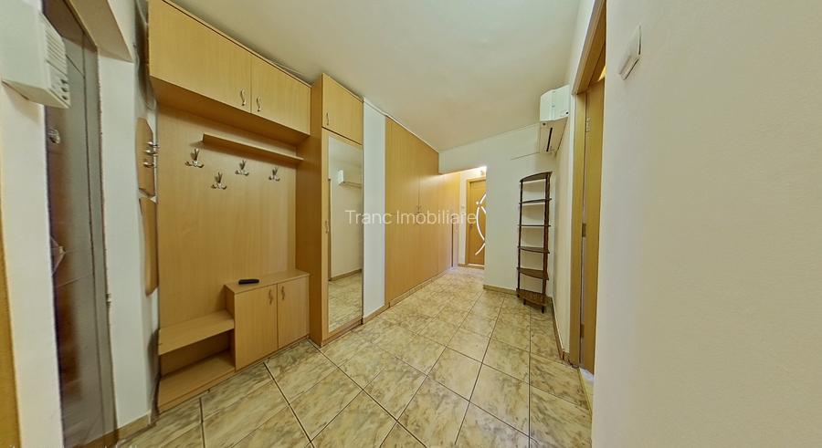Apartament spatios si luminos cu 2 camere, zona Alfa - de inchiriat
