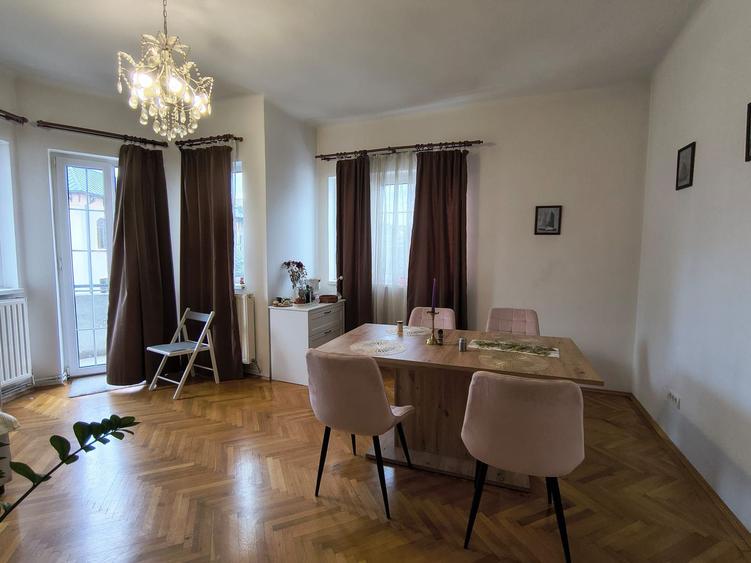 Peninsula 3 camere 84 mp pret 160.000 euro
