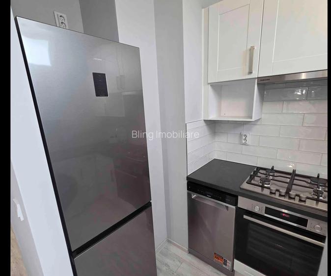Garsoniera la cheie, etaj intermediar, zona strazii BUCEGI - 5
