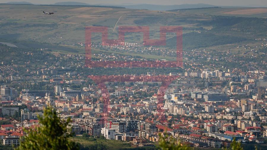 Teren Feleacu 2.800mp parcelabil 4 unitati utilitati asfalt panorama