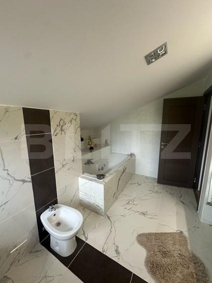 Casa individuala, cu 5 camere, 160 mp utili, zona Patrauti