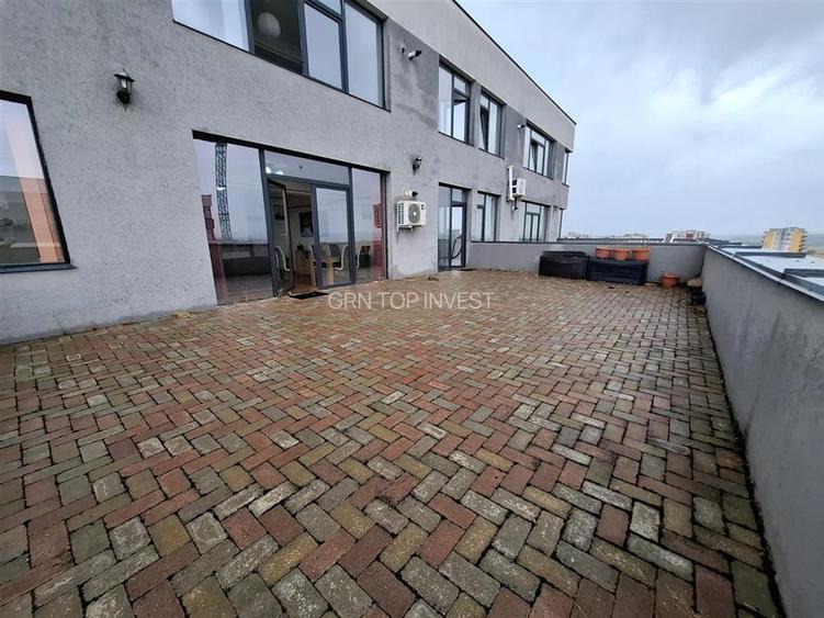 Penthouse 3 camere terasa 58 mp si parcare Doamna Stanca