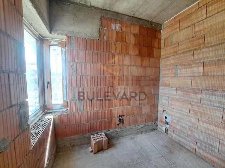 Casa tip duplex in zona Vivo Mall, str Razoare Floresti