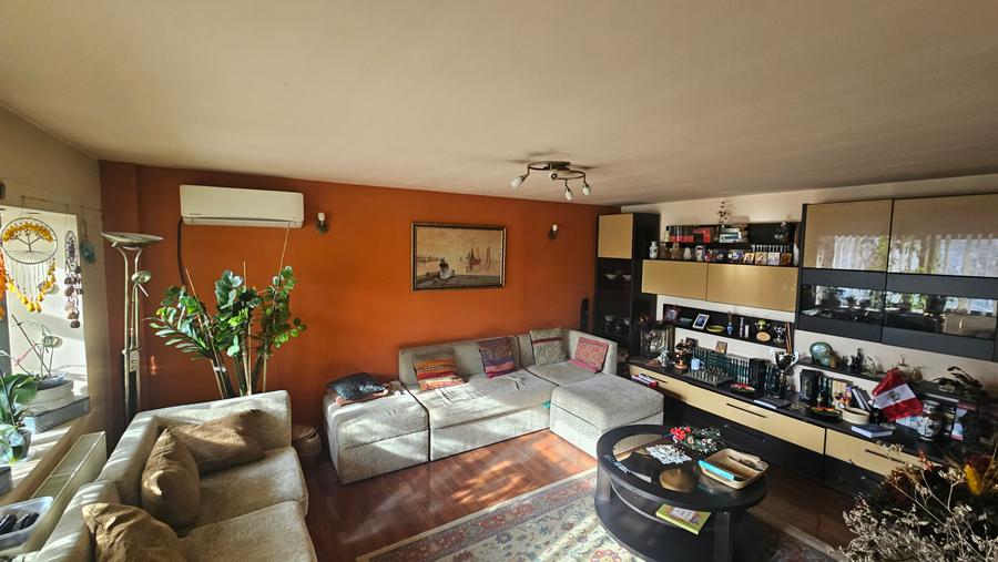Apartament 4 camzere zona Otopeni-Central