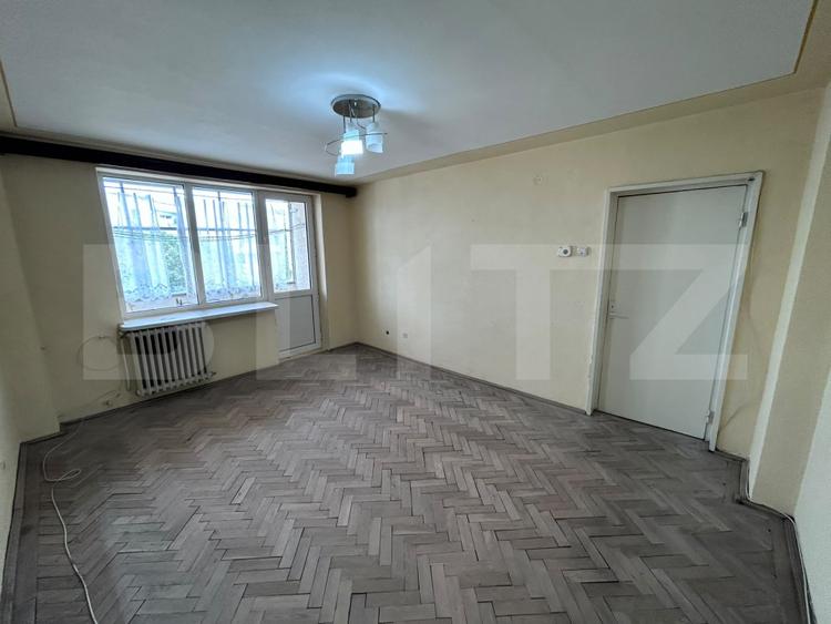 Apartament 3 camere, decomandat, Etajul 3