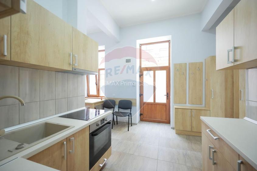 Apartament cu 2 camere, de vânzare în zona Ultracentral - 2