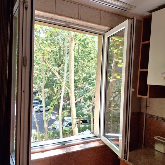 Direct Proprietar inchiriez Garsoniera 40mp, etaj 2/4 Izv Crisului, mobilata