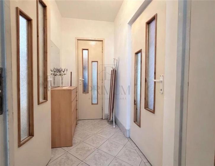 Sagului - 2 Camere - Etaj intermediar cu LIFT - Decomandat