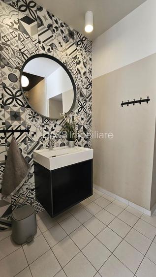 Apartament spectaculos de închiriat 4 camere 4 băi Centrul Istoric - 25