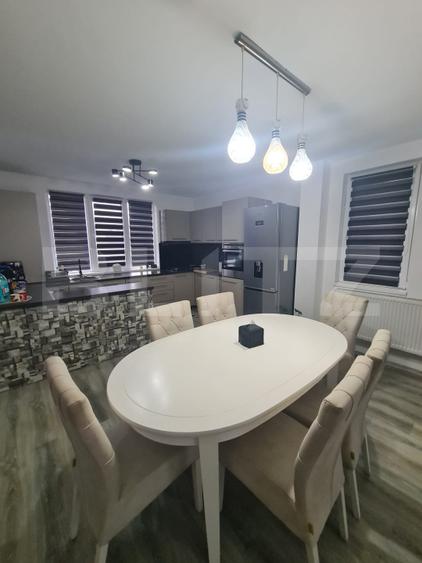 Casa tip duplex, 5 camere, 249 mp de teren, zona Terra