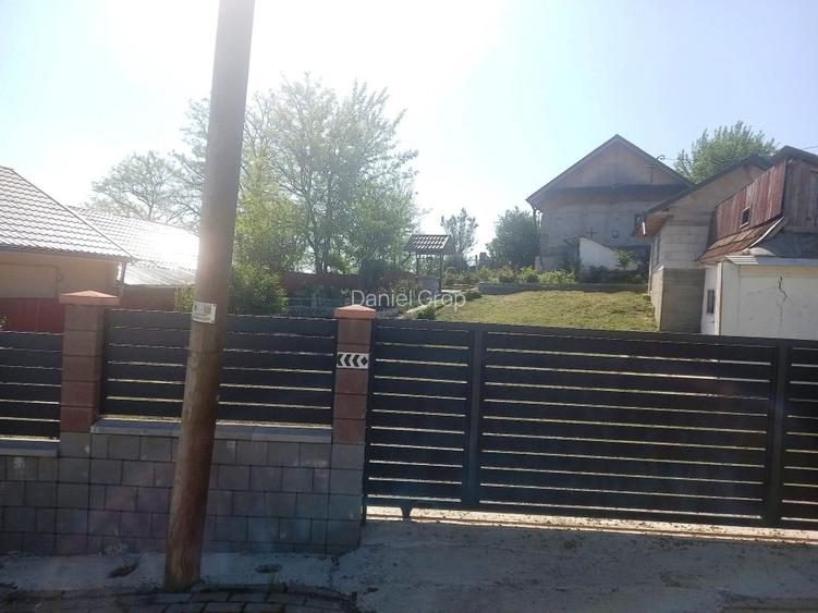 Casă de vânzare + teren 4km centru Vaslui, suburbia Brodoc - 2