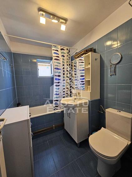 Apartament cu 3 camere de vanzare, 2 bai, zona Soarelui, Timisoara