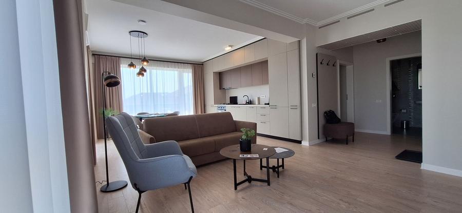 Apartament mobilat si utilat cu 2 locuri de parcare