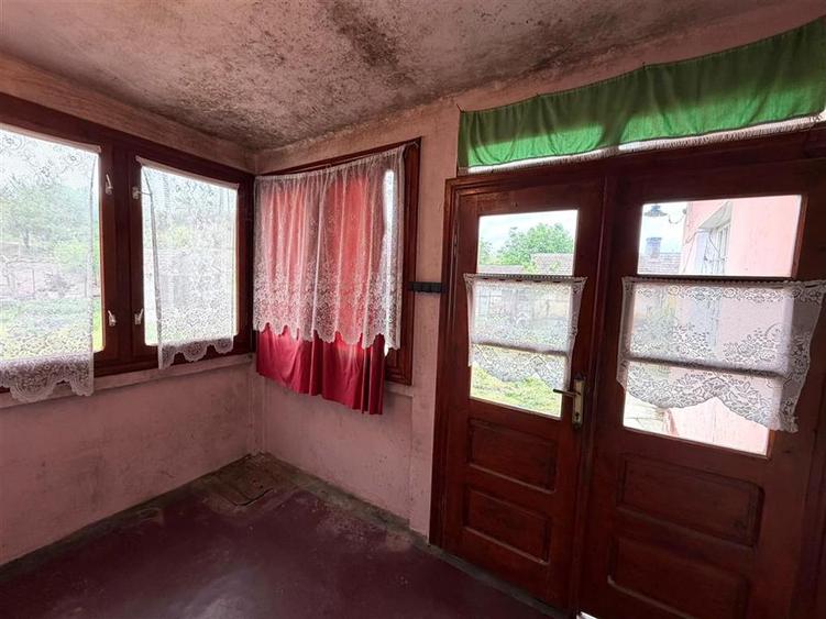 CASA CU TEREN 975 MP | ACCES AUTO | ZONA SANTIMREU | BIHOR