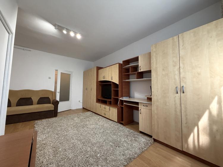 Apartament 1 camera, 32mp utili, etaj 2, mobilat - Complexul studențesc