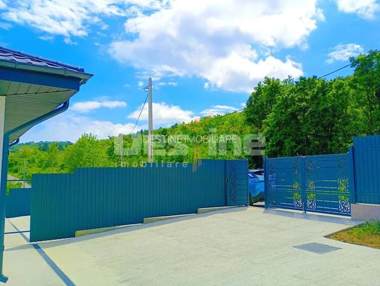 Casă Duplex TOMEȘTI | 8 camere, 280 mp utili, 2000 mp teren, an 2026 - 2