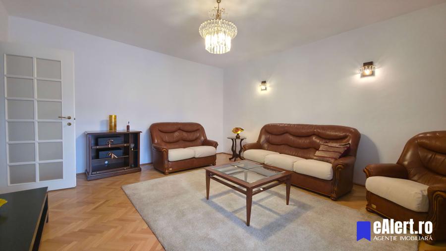 Prima inchiriere, 2 camere, str. Sfanta Vineri, Unirii, 63 mp, decomandat!