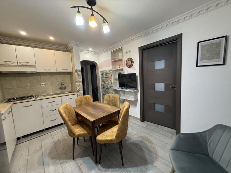 Apartament cu 3 camere de închiriat în zona Teiul Doamnei