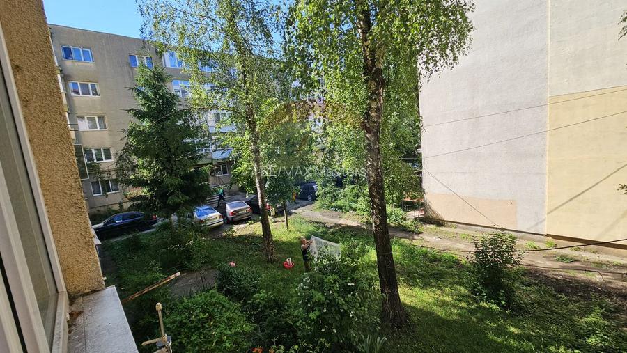 Apartament cu 2 camere, etaj 1 în zona George Enescu, Suceava - 6