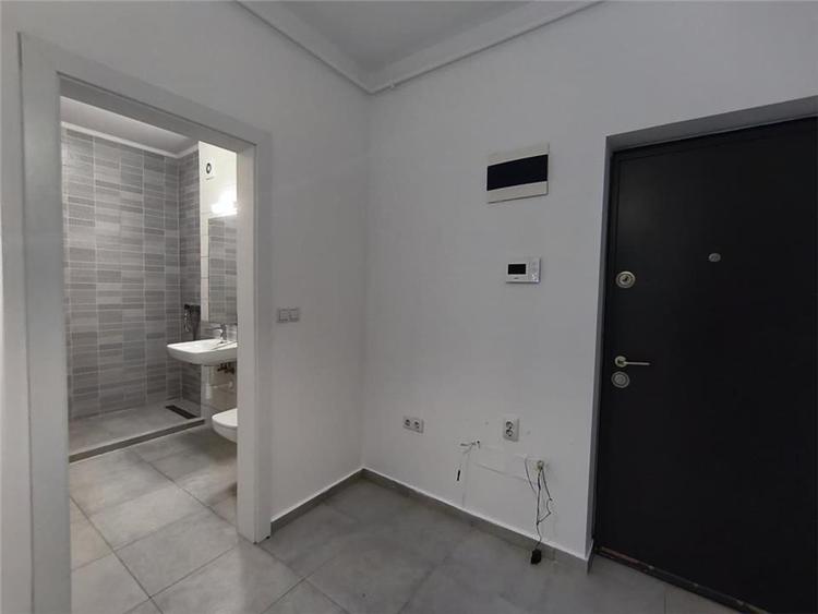 Spatiu Comercial Maurer 39 mp Loc Parcare Terasa