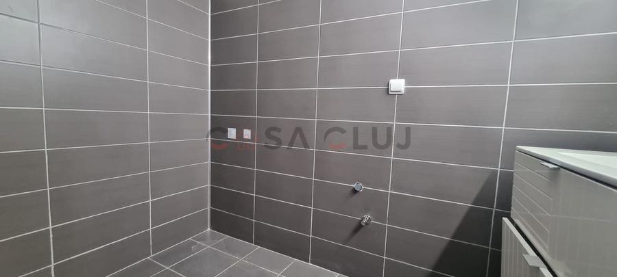 Etaj Intermediar, Parcare inclusa in pret, Central