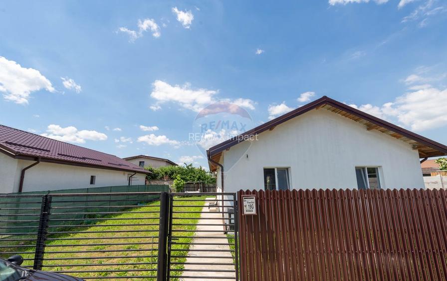Casa individuala de vanzare cu 3 camere Branesti Strada Florilor - 16