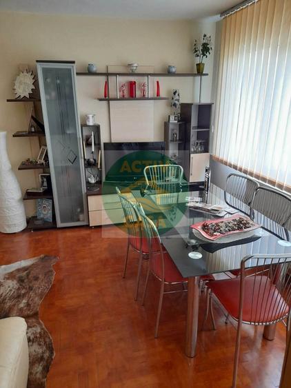 Apartament 2 camere, zona Liceului nr. 2