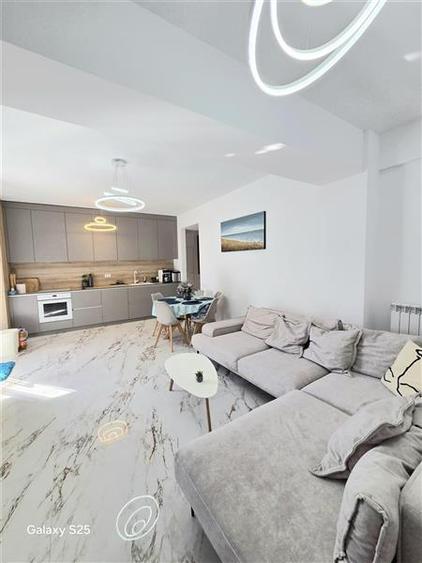 Apartment 2 Camere cu Terasa Spectaculoasa si Vedere Frontala la Mare