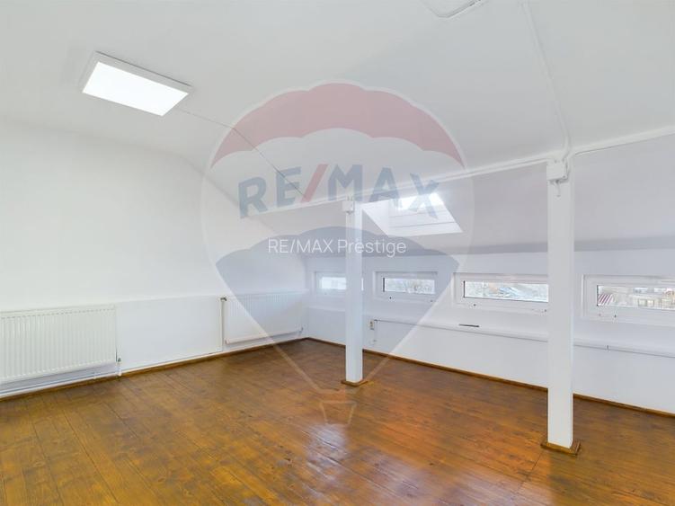 Casa cu 5 camere de inchiriat 210 mp | Eroii Revolutiei - 27