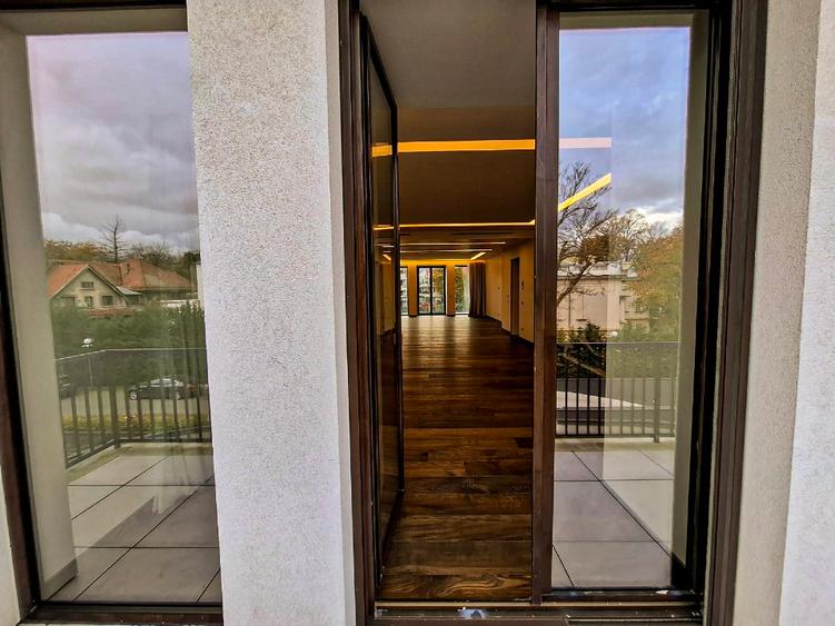 Închiriere apartament de lux cu 4 camere în Residence Kiseleff - ap. 2, etj. 1