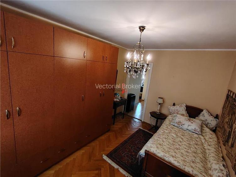 Apartament 3 camere zona Calea Grivitei Podul Grand - 16