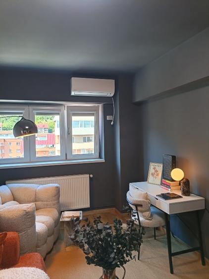 Apartament cu 4 camere în Răcădău