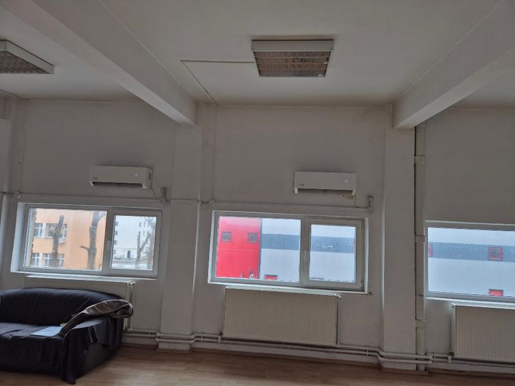 Spatiu birouri Republica Hala Laminor 100mp