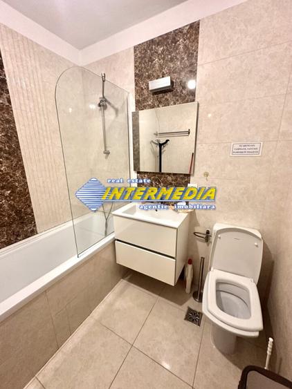 Apartament 2 camere de inchiriat Bloc Nou Cetate cu parcare