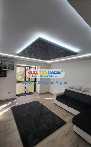 Vindem ap cu 2 cam ultracentral, renovat total , mobilat si utilat