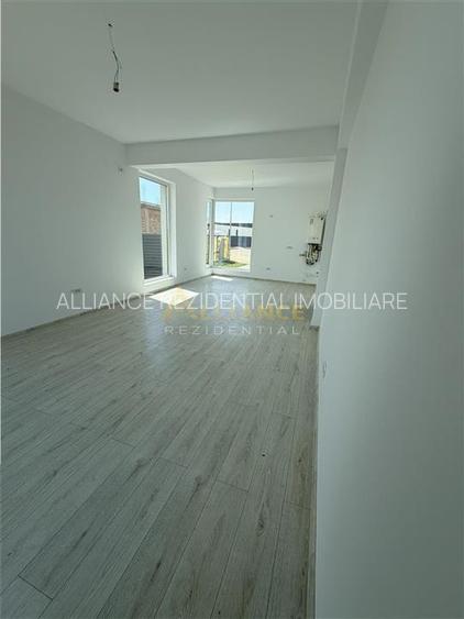 Casă individuală, 3 camere , 2 băi ! - 3