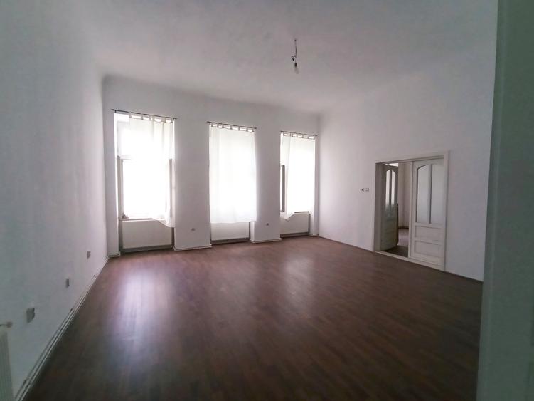 🌟 CLĂDIRE EXCEPTIONALA ZONA ISTORICA INTEGRALA – PIAȚA TRAIAN, TIMIȘOARA 🌟