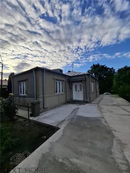 Casa de vanzare Odobesti, 3 camere, teren 1.000 mp, zona de vile